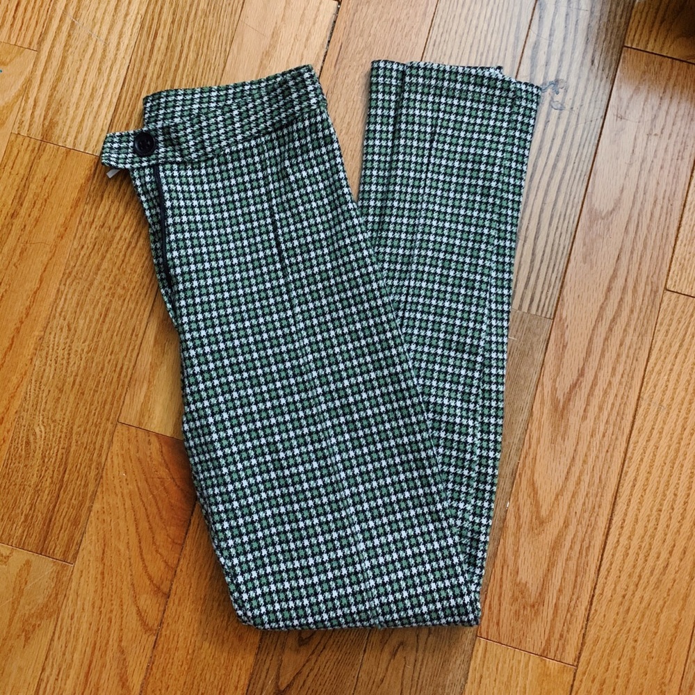 Free people green print carnaby pant very stretchy